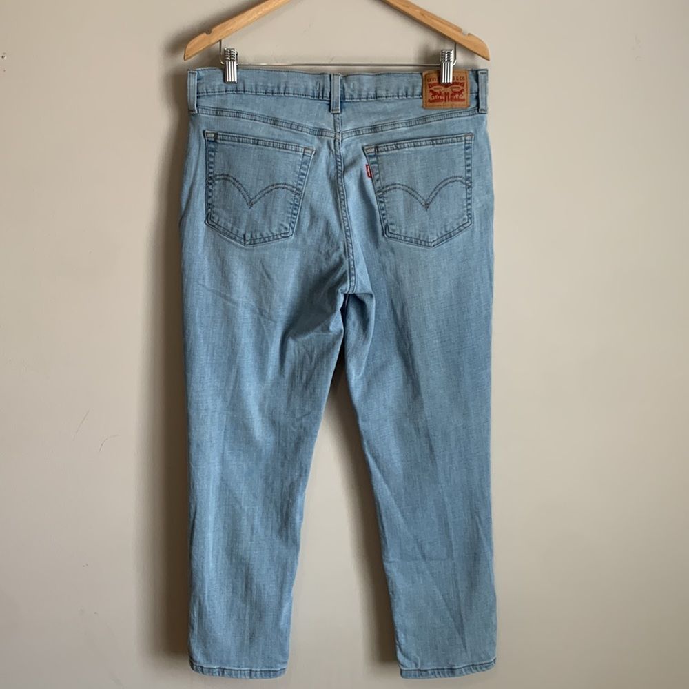Levi’s Jeans Size 31 Boyfriend Womens Used Light Wash Blue - Picture 3 of 9